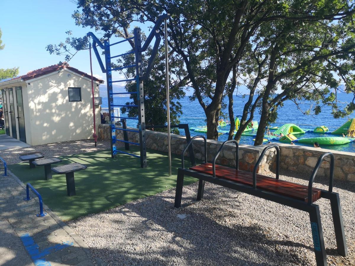Villa Clara Apartments Kvarner Novi Vinodolski Exterior photo
